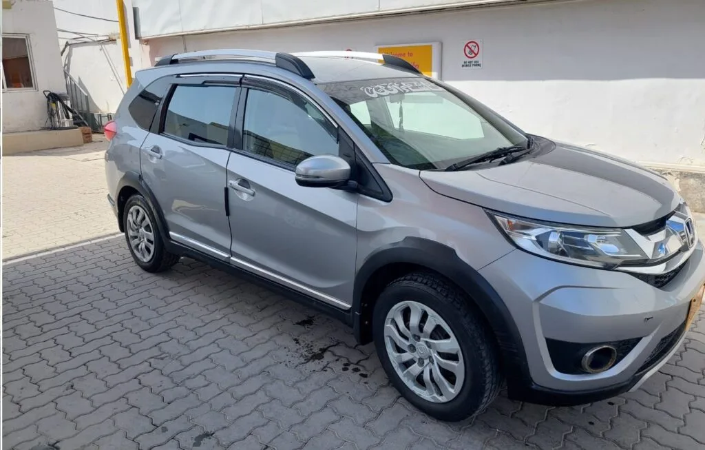 Honda BRV 7-seater rent Karachi